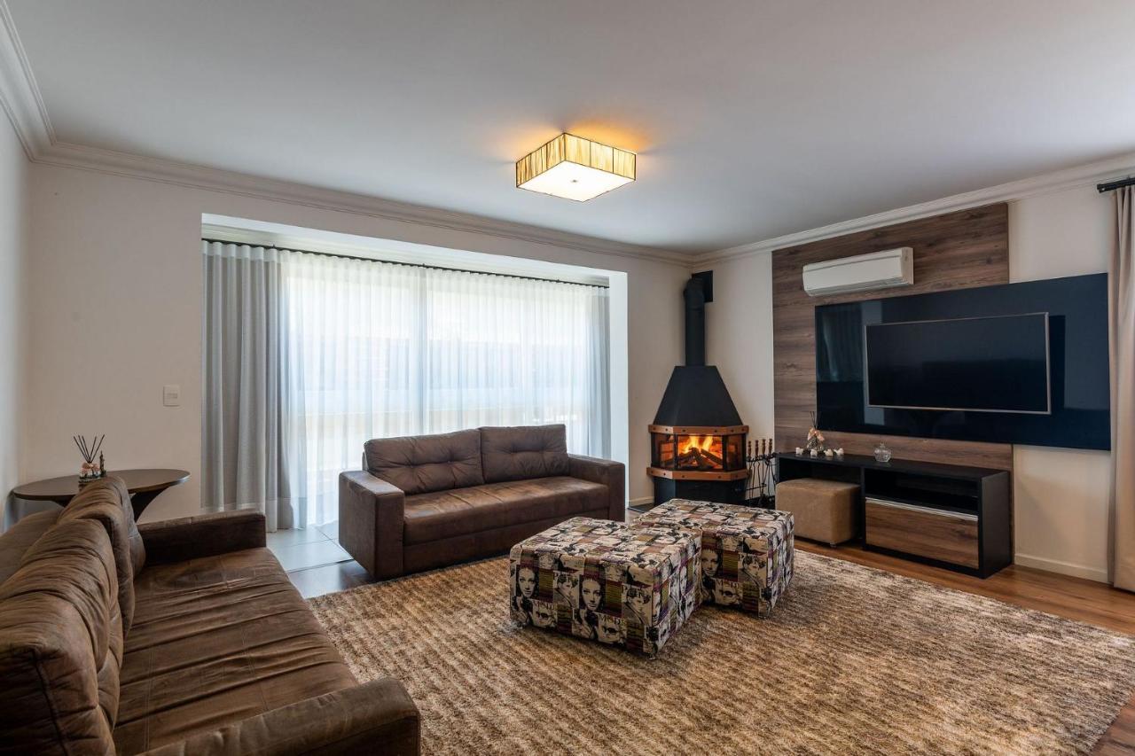 Luxuoso Apartamento No Coracao De Gramado Exterior photo
